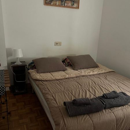 Habitacion Doble En Figueres Apartment Figueres  Luaran gambar