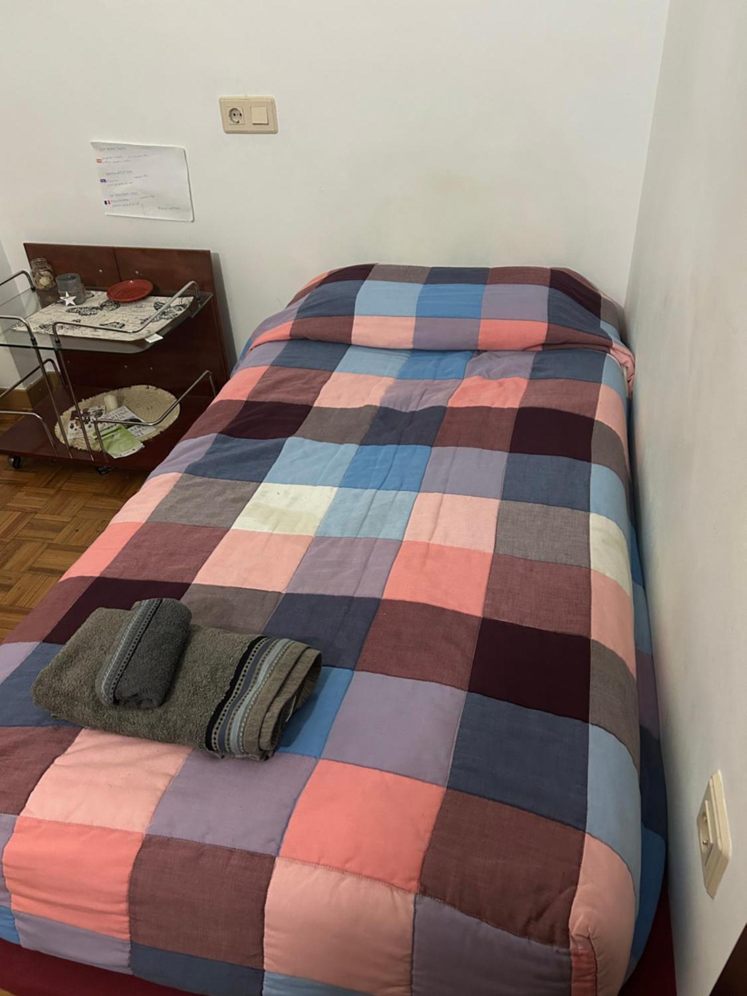 Habitacion Doble En Figueres Apartment Figueres  Luaran gambar